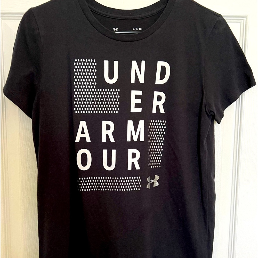 Black Under Armor t-shirt